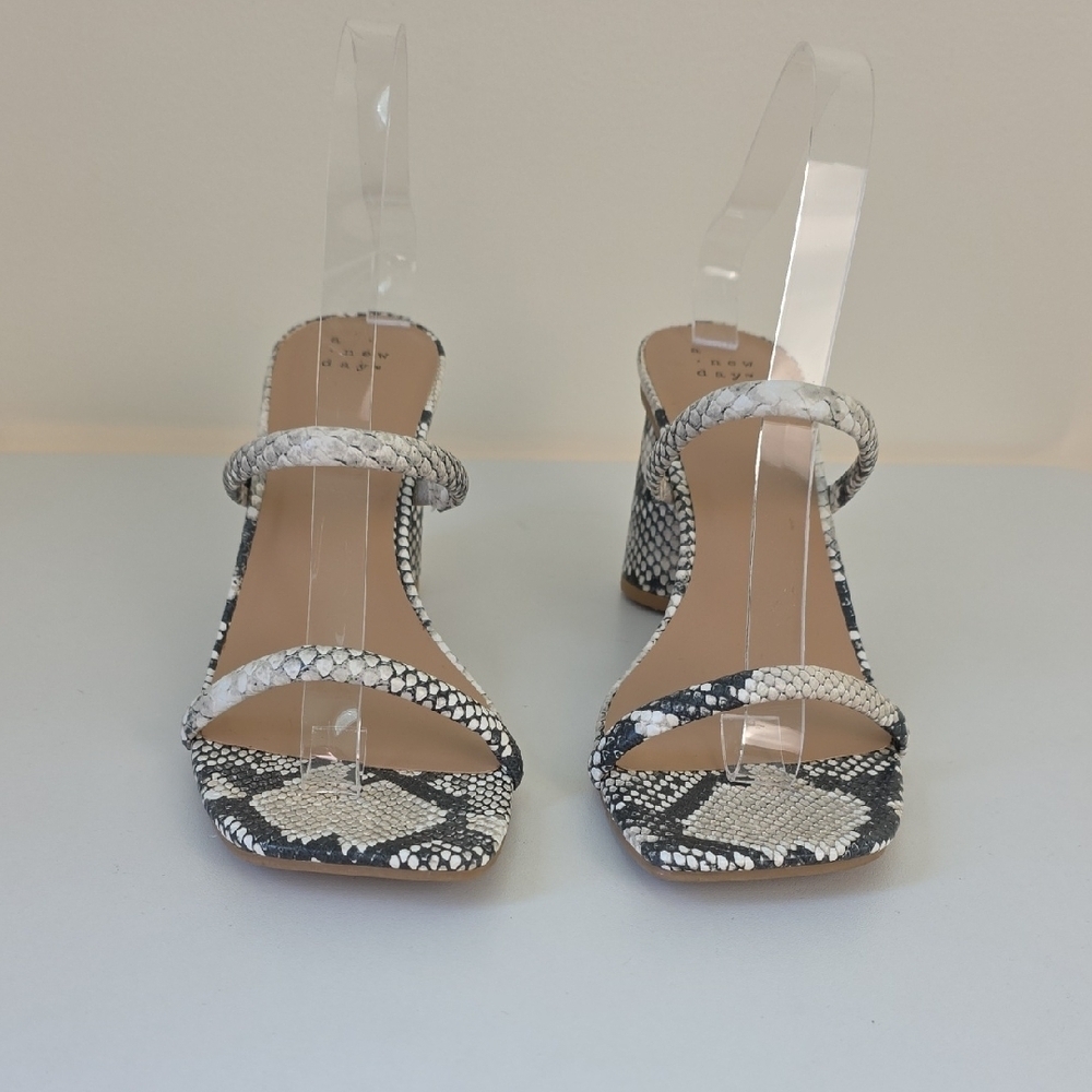 a new day Black and White Snakeskin Design Heels.  Size 9